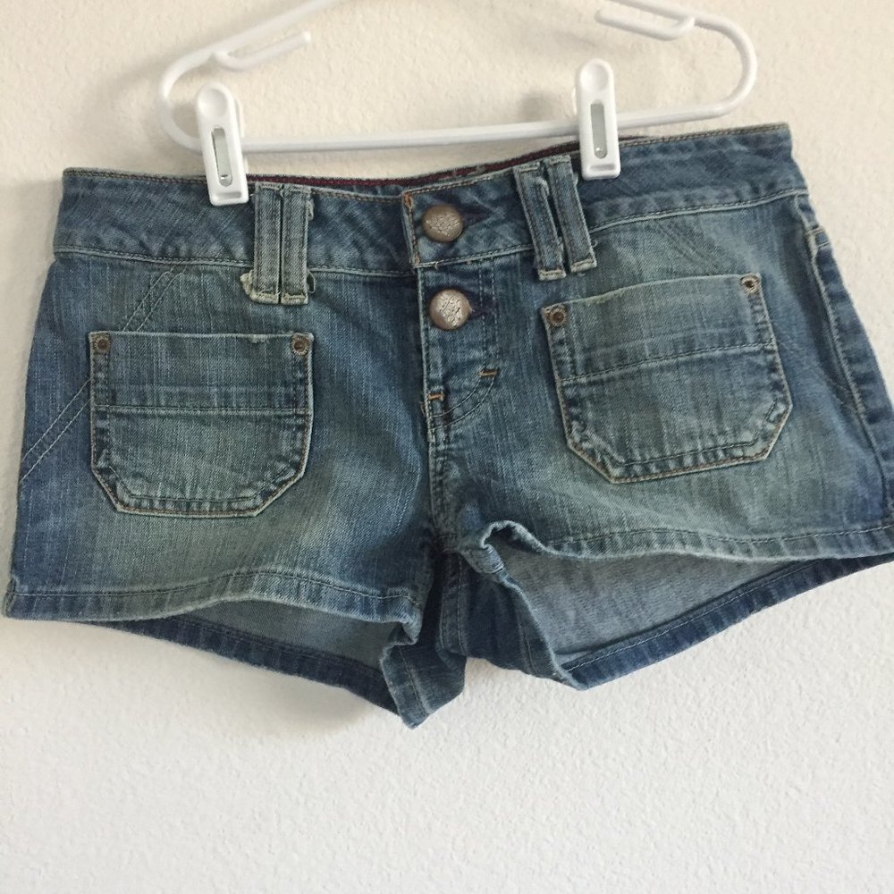 Cute short shorts